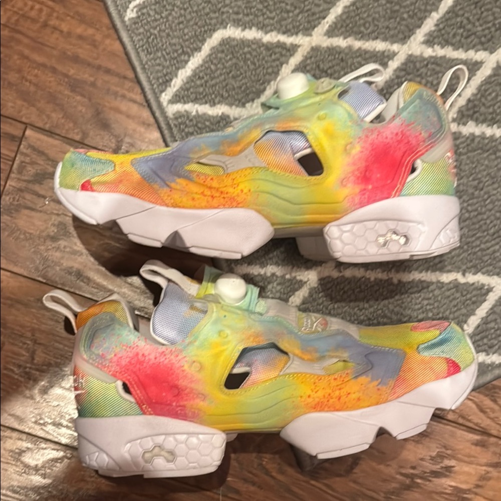 Dynamic Yellow and Red Athletic Shoes for Performance